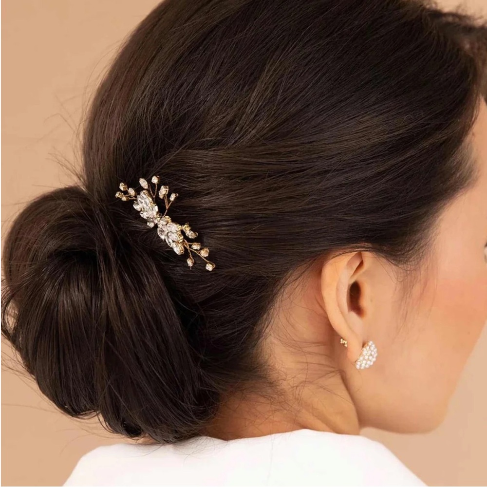 Olive & Piper Marcella Oxidized Gold and Crystal Headpiece/Comb